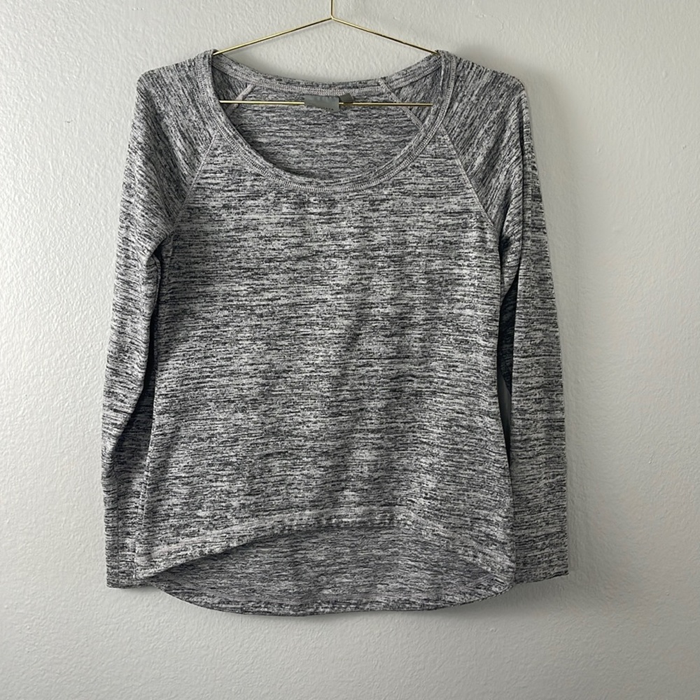 Athleta 3/4 Sleeve Spacedye Heathered Grey Casual Top